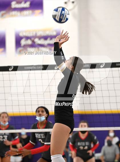 Thumbnail 1 in Mater Dei vs. Lone Peak (Durango Fall Classic) photogallery.