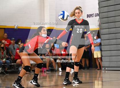 Thumbnail 1 in Mater Dei vs. Lone Peak (Durango Fall Classic) photogallery.