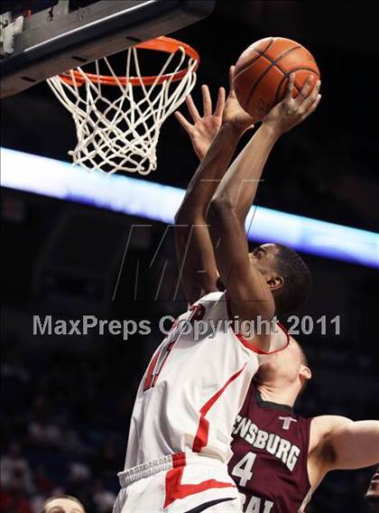 Thumbnail 1 in Imhotep Charter vs. Greensburg Central Catholic (PIAA Class AA Final) photogallery.