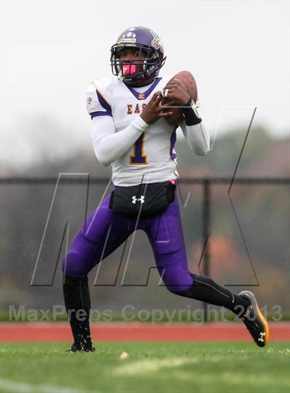 Thumbnail 3 in East/School of the Arts/Dr. Thomas vs. Mendon/Sutherland (Section 5 Class AA Quarterfinals) photogallery.