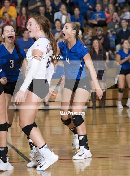 Thumbnail 3 in Regis @ McDonell Central photogallery.