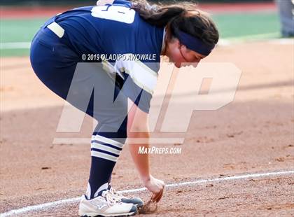 Thumbnail 3 in Klein Collins vs. Wylie (UIL 6A Regional Final) photogallery.