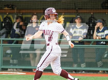 Thumbnail 3 in Klein Collins vs. Wylie (UIL 6A Regional Final) photogallery.