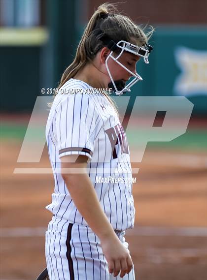 Thumbnail 3 in Klein Collins vs. Wylie (UIL 6A Regional Final) photogallery.