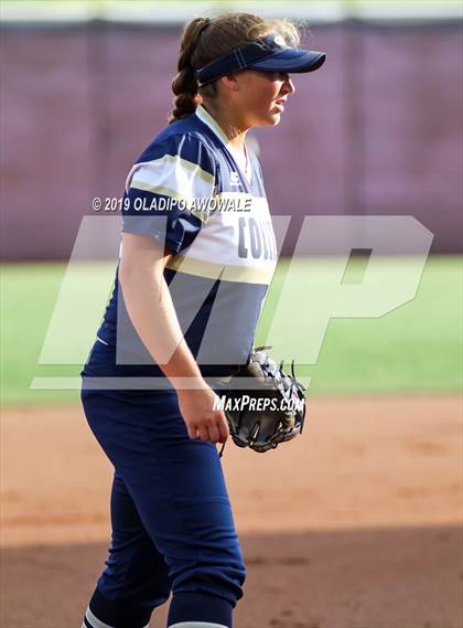 Thumbnail 2 in Klein Collins vs. Wylie (UIL 6A Regional Final) photogallery.