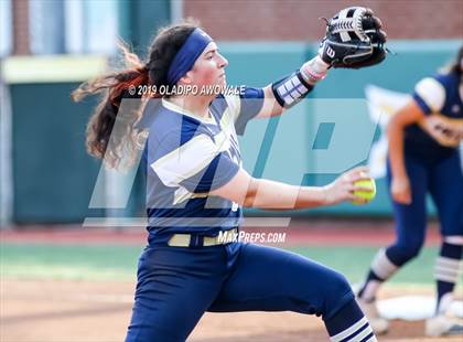 Thumbnail 3 in Klein Collins vs. Wylie (UIL 6A Regional Final) photogallery.