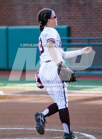 Thumbnail 1 in Klein Collins vs. Wylie (UIL 6A Regional Final) photogallery.