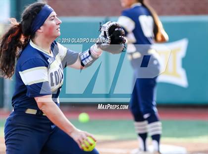 Thumbnail 3 in Klein Collins vs. Wylie (UIL 6A Regional Final) photogallery.