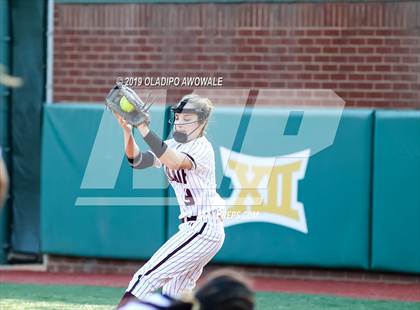 Thumbnail 2 in Klein Collins vs. Wylie (UIL 6A Regional Final) photogallery.