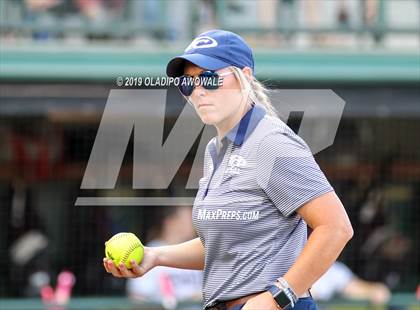 Thumbnail 2 in Klein Collins vs. Wylie (UIL 6A Regional Final) photogallery.
