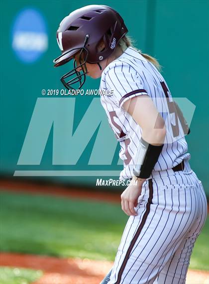Thumbnail 2 in Klein Collins vs. Wylie (UIL 6A Regional Final) photogallery.