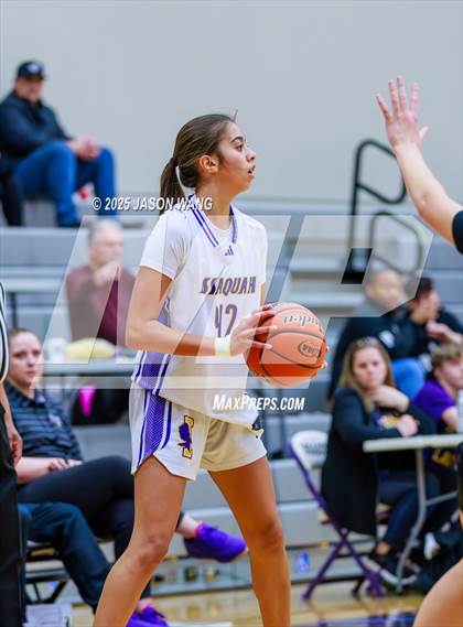 Thumbnail 2 in Lake Stevens vs. Issaquah (WIAA 4A Opening Round) photogallery.