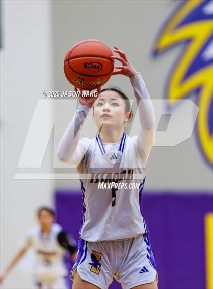 Thumbnail 3 in Lake Stevens vs. Issaquah (WIAA 4A Opening Round) photogallery.