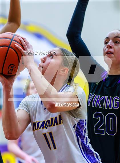 Thumbnail 1 in Lake Stevens vs. Issaquah (WIAA 4A Opening Round) photogallery.