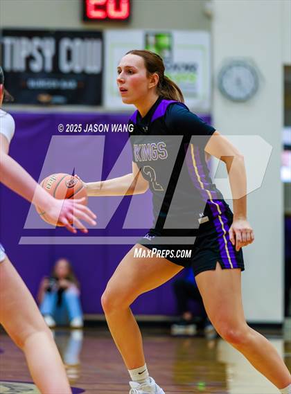 Thumbnail 3 in Lake Stevens vs. Issaquah (WIAA 4A Opening Round) photogallery.