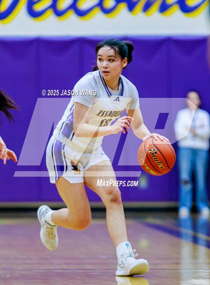 Thumbnail 3 in Lake Stevens vs. Issaquah (WIAA 4A Opening Round) photogallery.