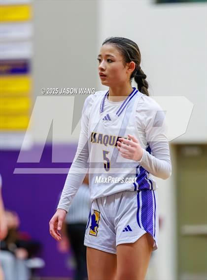 Thumbnail 3 in Lake Stevens vs. Issaquah (WIAA 4A Opening Round) photogallery.