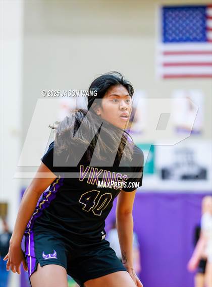 Thumbnail 2 in Lake Stevens vs. Issaquah (WIAA 4A Opening Round) photogallery.