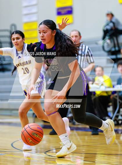 Thumbnail 2 in Lake Stevens vs. Issaquah (WIAA 4A Opening Round) photogallery.