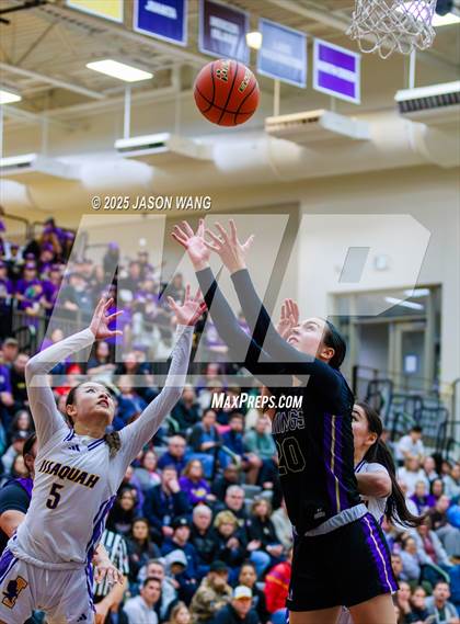 Thumbnail 3 in Lake Stevens vs. Issaquah (WIAA 4A Opening Round) photogallery.