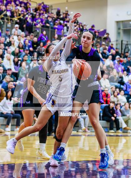 Thumbnail 3 in Lake Stevens vs. Issaquah (WIAA 4A Opening Round) photogallery.