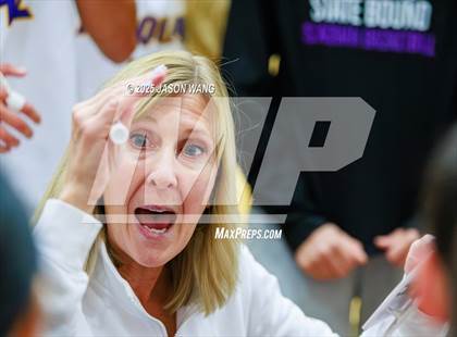 Thumbnail 1 in Lake Stevens vs. Issaquah (WIAA 4A Opening Round) photogallery.