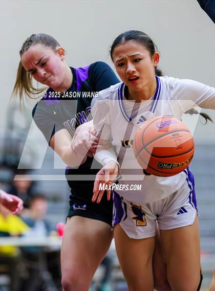 Thumbnail 3 in Lake Stevens vs. Issaquah (WIAA 4A Opening Round) photogallery.