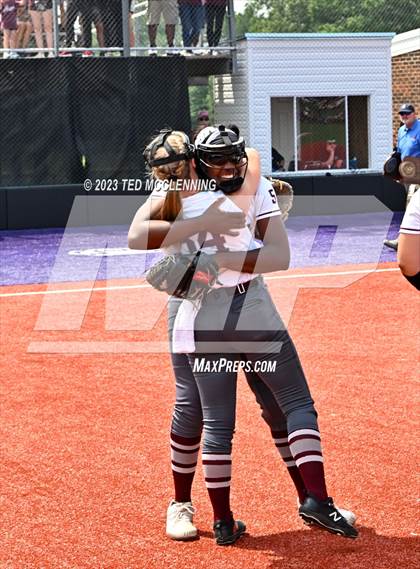 Thumbnail 2 in Benton vs. Greene County Tech (AAA 5A Final) photogallery.
