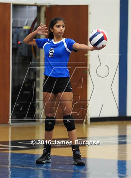 Thumbnail 3 in Girls Prep vs Lookout Valley photogallery.