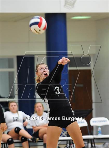 Thumbnail 1 in Girls Prep vs Lookout Valley photogallery.