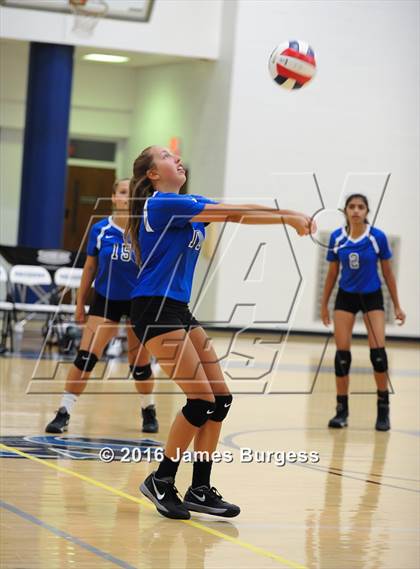 Thumbnail 3 in Girls Prep vs Lookout Valley photogallery.