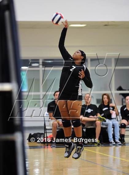 Thumbnail 2 in Girls Prep vs Lookout Valley photogallery.
