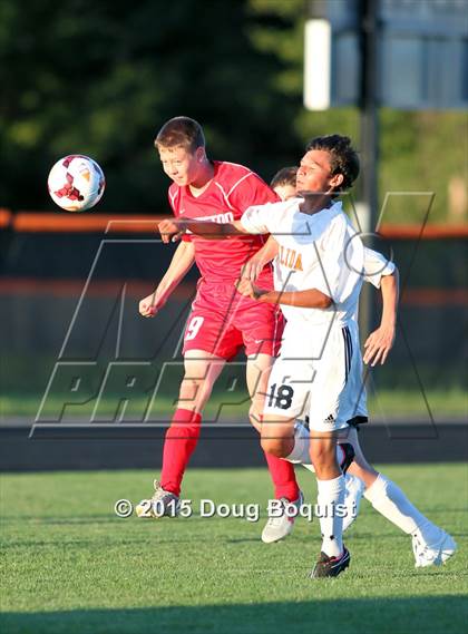Thumbnail 3 in Elida vs. Blufton photogallery.
