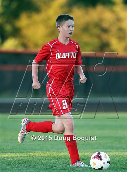 Thumbnail 3 in Elida vs. Blufton photogallery.