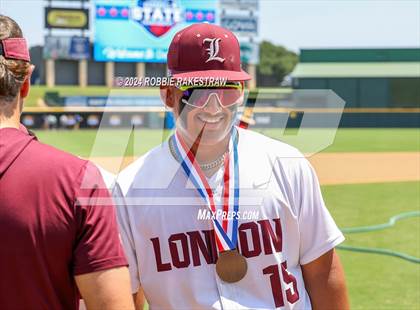 Thumbnail 2 in London vs. Brock (UIL 3A Baseball Semifinal Medal Ceremony) photogallery.