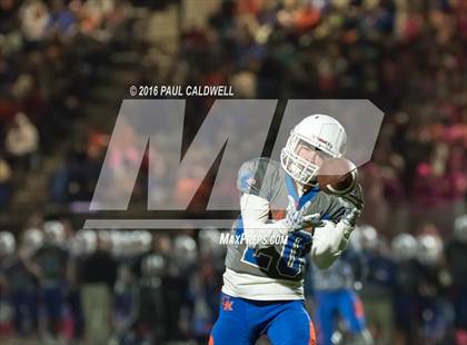 Thumbnail 2 in Graham-Kapowsin @ Bellarmine Prep photogallery.