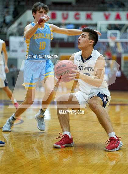 Thumbnail 3 in Jefferson County @ Dobyns-Bennett photogallery.