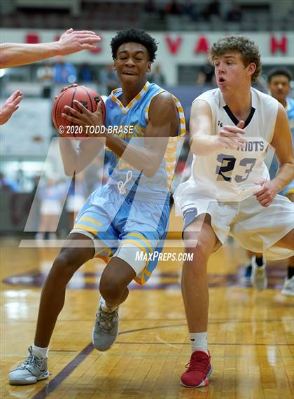 Thumbnail 1 in Jefferson County @ Dobyns-Bennett photogallery.