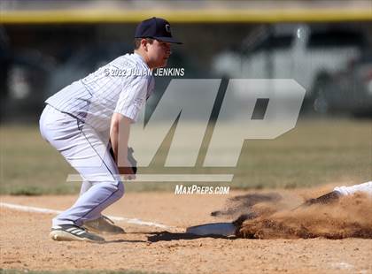 Thumbnail 3 in Sugar-Salem vs. Grangeville photogallery.