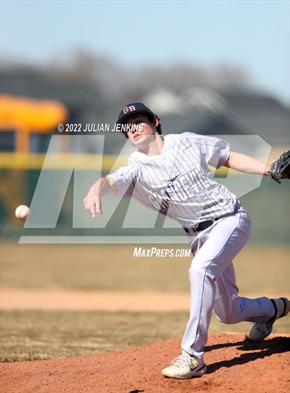 Thumbnail 1 in Sugar-Salem vs. Grangeville photogallery.