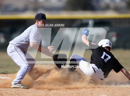 Thumbnail 3 in Sugar-Salem vs. Grangeville photogallery.