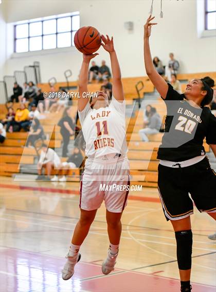 Thumbnail 2 in El Dorado vs. Roosevelt (Mark Keppel Tournament) photogallery.