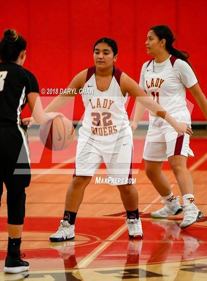Thumbnail 2 in El Dorado vs. Roosevelt (Mark Keppel Tournament) photogallery.