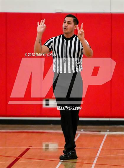 Thumbnail 3 in El Dorado vs. Roosevelt (Mark Keppel Tournament) photogallery.