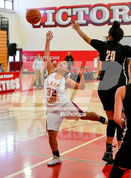 Thumbnail 2 in El Dorado vs. Roosevelt (Mark Keppel Tournament) photogallery.