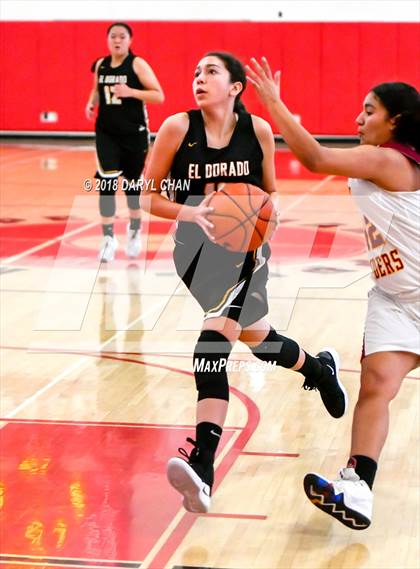 Thumbnail 1 in El Dorado vs. Roosevelt (Mark Keppel Tournament) photogallery.