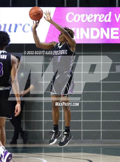 Thumbnail 2 in Africentric Early College vs Fairland (OHSAA D3 Regional Semifinal) photogallery.