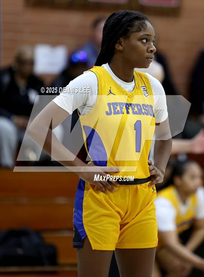 Thumbnail 1 in Alameda vs. Jefferson (Sabrina Ionescu Showcase) photogallery.