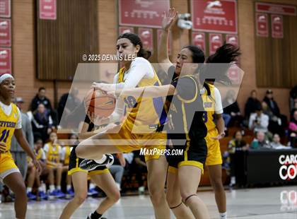 Thumbnail 3 in Alameda vs. Jefferson (Sabrina Ionescu Showcase) photogallery.