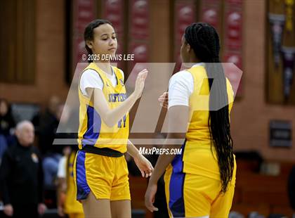 Thumbnail 2 in Alameda vs. Jefferson (Sabrina Ionescu Showcase) photogallery.